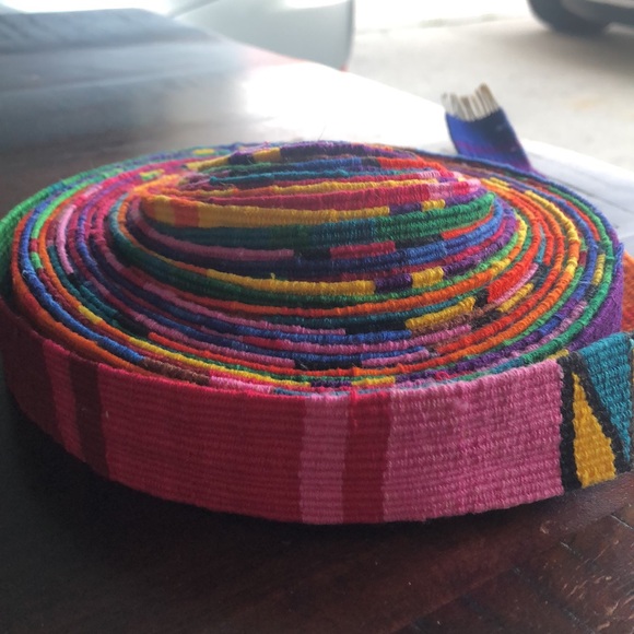 Beautiful belt can be used many different ways. 100% Handmade fringe belt woven - Picture 2 of 4